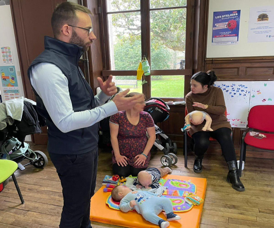 Louis Hirel, formateur en secourisme atelier de la petite enfance à Paimpol