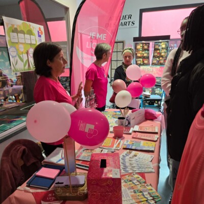 Stand ligue contre le cancer octobre rose Paimpol